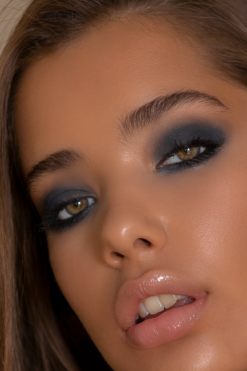 Andreia Professional Make Up - I CAN SEE YOU Eyeshadow Palette - 03 Night Out - Image 3