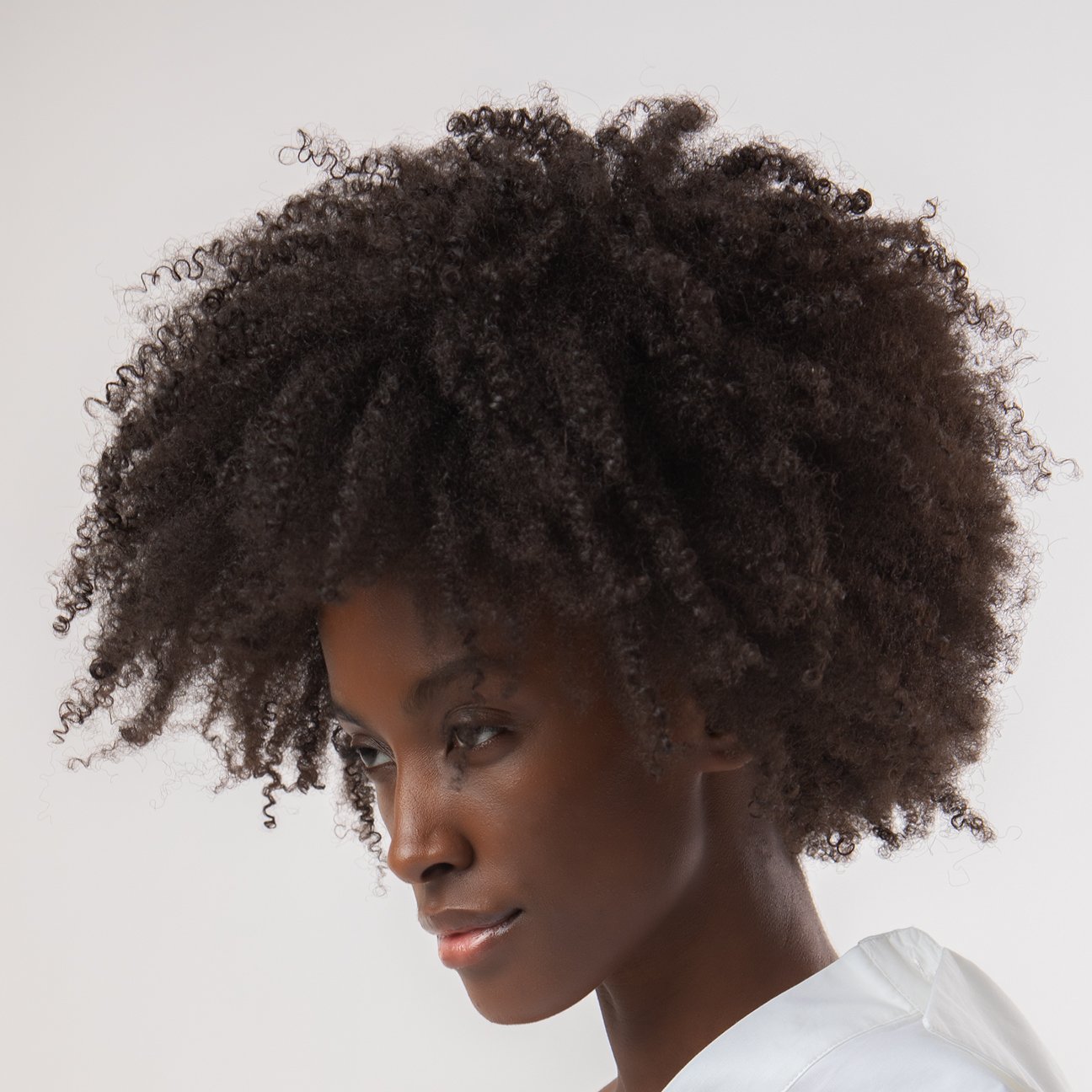 Andreia Professional Colour Coat Mask Treatment - 300ml - Image 4