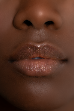 Andreia Professional Make Up - Yummy Kiss Lip Oil Illuminator SPF 30 - Shade 02 SUMMER PEACH - Image 4